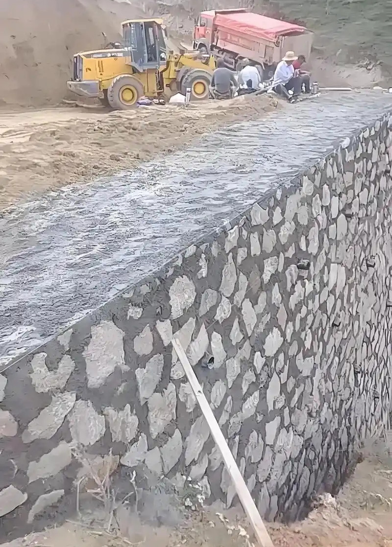 枣庄中区边坡加固